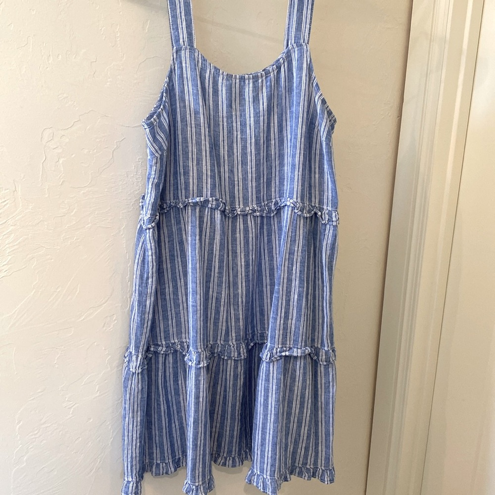 Beachlunchlounge  chambray striped sundress. Great condition! Size Medium